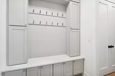 284 N Highland Avenue, Elmhurst, IL 60126 - Photo 27