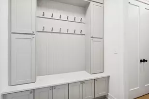 284 N Highland Ave, Elmhurst, IL 60126 - Photo 27