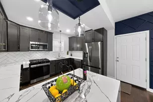 949 N Lockwood Ave, Chicago, IL 60651 - Photo 19