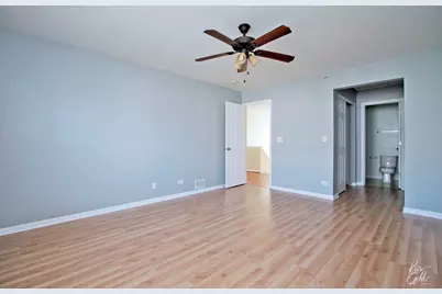 2806 Falling Waters Lane #2806, Lindenhurst, IL 60046 - Photo 11