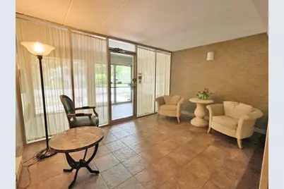 115 Marengo Avenue #403, Forest Park, IL 60130 - Photo 3