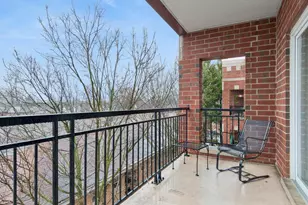 100 N Gary Ave, Wheaton, IL 60187 - Photo 17