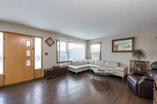 732 Whitney Ave, Winthrop Harbor, IL 60096 - Photo 3