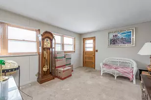 732 Whitney Ave, Winthrop Harbor, IL 60096 - Photo 11