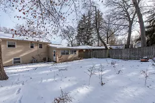 732 Whitney Ave, Winthrop Harbor, IL 60096 - Photo 23