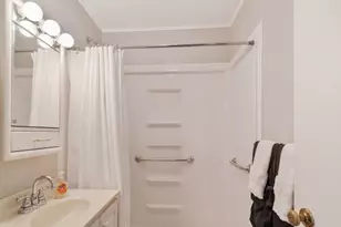 614 N La Londe Ave, Lombard, IL 60148 - Photo 11