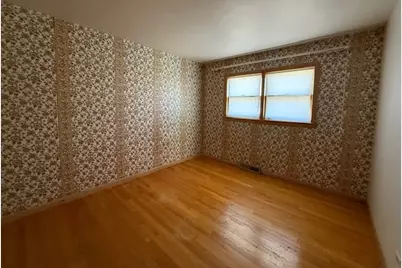 7313 W Lee Street, Niles, IL 60714 - Photo 11