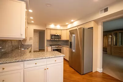 1535 Forest Avenue #404, River Forest, IL 60305 - Photo 9