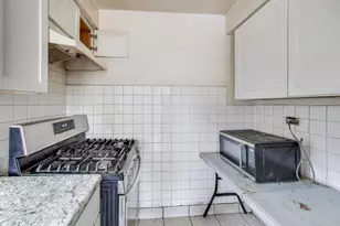 710 W 81st Pl, Chicago, IL 60620 - Photo 7