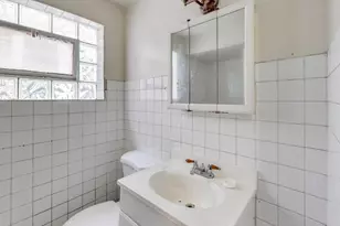 710 W 81st Pl, Chicago, IL 60620 - Photo 15