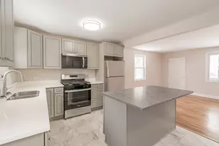 4005 N Park St, Westmont, IL 60559 - Photo 3