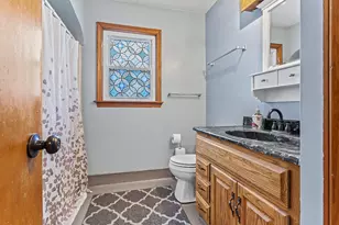 818 E 11th St, Lockport, IL 60441 - Photo 11
