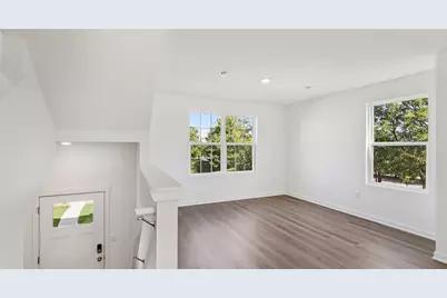 915 Briar Glen Court, Hampshire, IL 60140 - Photo 3