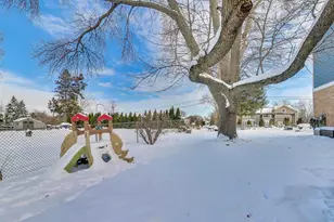 1148 W Kenilworth Ave, Palatine, IL 60067 - Photo 41