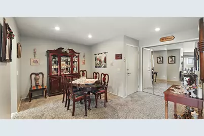 550 Greystone Lane #A2, Wheeling, IL 60090 - Photo 7