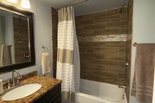 10726 S Mackinaw Ave, Chicago, IL 60617 - Photo 9