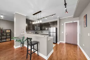 1901 S Calumet Ave, Chicago, IL 60616 - Photo 5