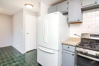 16B Kingery Quarter #208, Willowbrook, IL 60527 - Photo 7