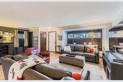 10030 S Washtenaw Avenue, Chicago, IL 60655 - Photo 5