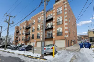 6425 W Touhy Ave, Chicago, IL 60646 - Photo 25