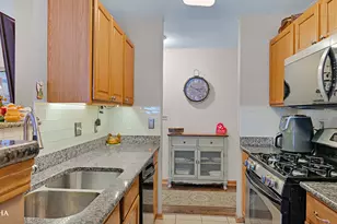 2050 Wheatfield Dr, Romeoville, IL 60446 - Photo 7