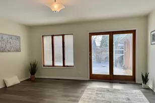 3051 S Scott St, Des Plaines, IL 60018 - Photo 15