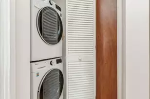 709 79th St, Darien, IL 60561 - Photo 7