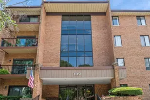 709 79th St, Darien, IL 60561 - Photo 1