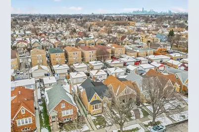 3922 W 59th Place, Chicago, IL 60629 - Photo 3