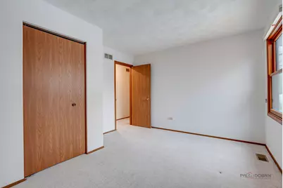 4481 Country Trail, Gurnee, IL 60031 - Photo 19