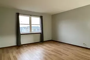 2611 E Martha Pl, Burnham, IL 60633 - Photo 11