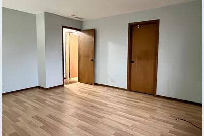 2611 E Martha Place, Burnham, IL 60633 - Photo 13