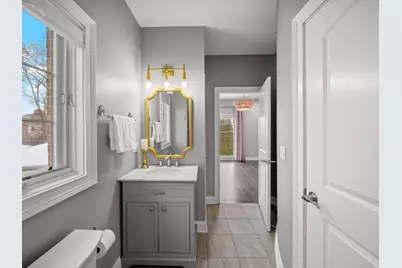 6732 N East Prairie Road, Lincolnwood, IL 60712 - Photo 41