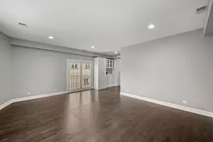 6732 N East Prairie Rd, Lincolnwood, IL 60712 - Photo 27