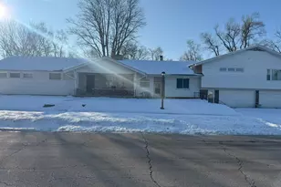 704 W McKinley St, Harvard, IL 60033 - Photo 1