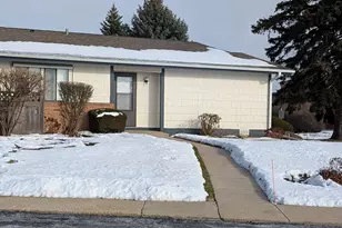 4712 W Oakwood Dr, McHenry, IL 60050 - Photo 7