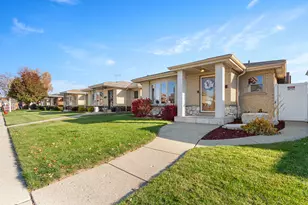 4615 N Maria Ct, Chicago, IL 60656 - Photo 3