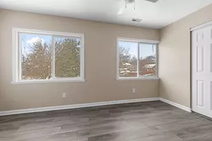 319 Foster Ave, Rockford, IL 61102 - Photo 9