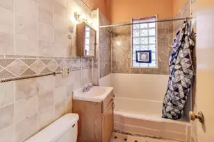 8533 S Manistee Ave, Chicago, IL 60617 - Photo 5