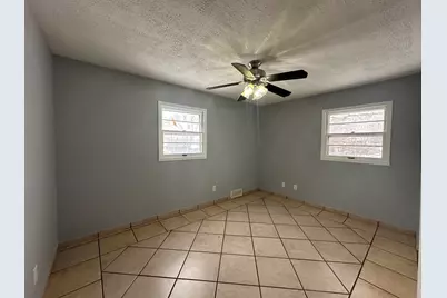 1421 Heather Drive, Aurora, IL 60506 - Photo 9