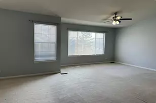 2305 Sandy Creek Dr, Algonquin, IL 60102 - Photo 11