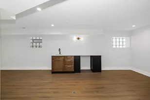 8114 S Paxton Ave, Chicago, IL 60617 - Photo 37