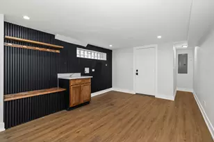 8114 S Paxton Ave, Chicago, IL 60617 - Photo 35