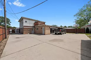 6315 W 83rd Pl, Burbank, IL 60459 - Photo 5