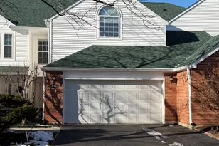 114 Woodbury Ln, Lake Bluff, IL 60044 - Photo 1