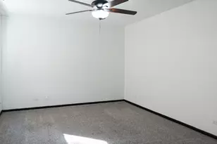 1877 Appaloosa Dr, Naperville, IL 60565 - Photo 11