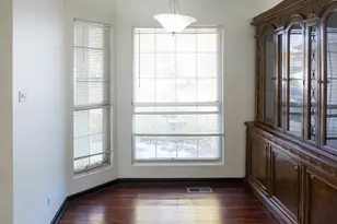 1877 Appaloosa Dr, Naperville, IL 60565 - Photo 3