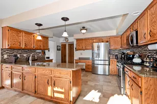 11591 Brook Hill Dr, Orland Park, IL 60467 - Photo 9