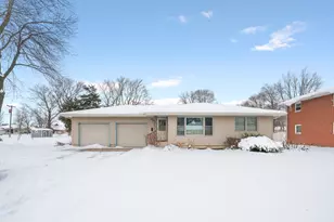 356 E Ann St, Somonauk, IL 60552 - Photo 1