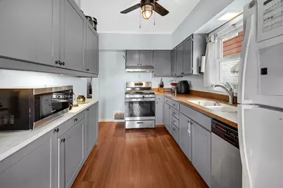 5531 W Grace Street, Chicago, IL 60641 - Photo 13